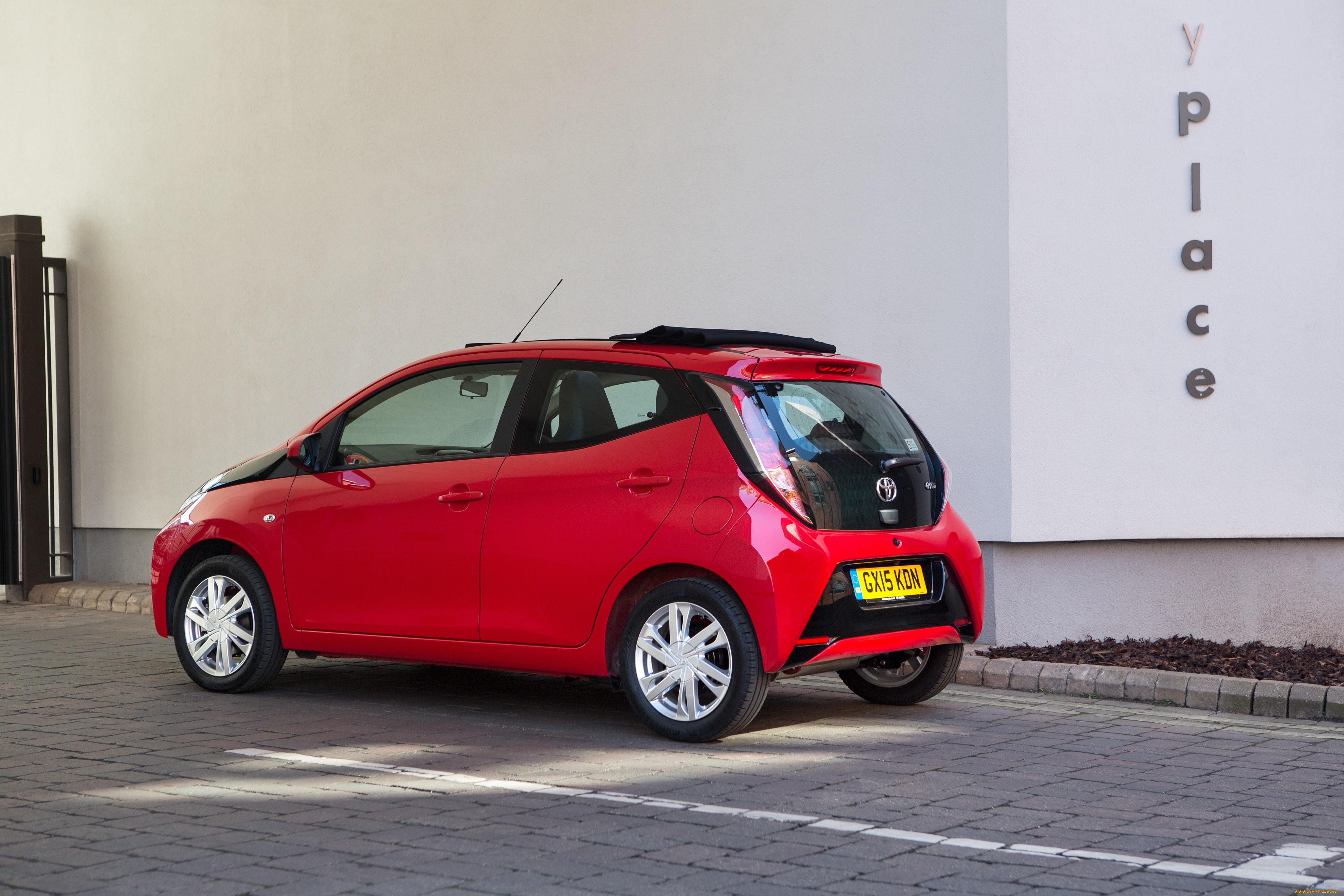 , toyota, aygo, x-wave, 5-door, uk-spec, 2015, 